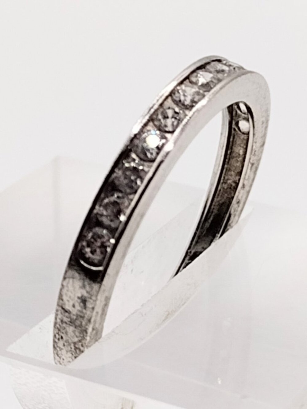 E Sterling Silver Cubic Zirconia Multi Stone Ring Size 9 - 2.5Grams